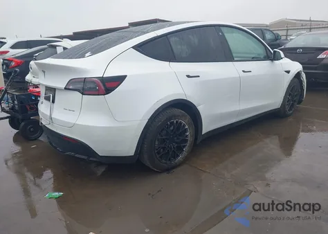 2020 Tesla Model Y Long Range Dual Motor All-Wheel Drive z USA, uszkodzony, nr VIN 5YJYGDEE3LF032585
